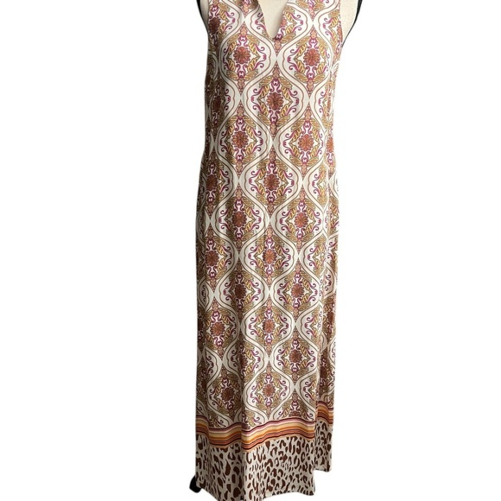Le Vertige Cream and Pink Sleeveless V-Neck Sundress Size 2 (M)